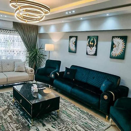 Luxury Vip Apartment カイロ エクステリア 写真