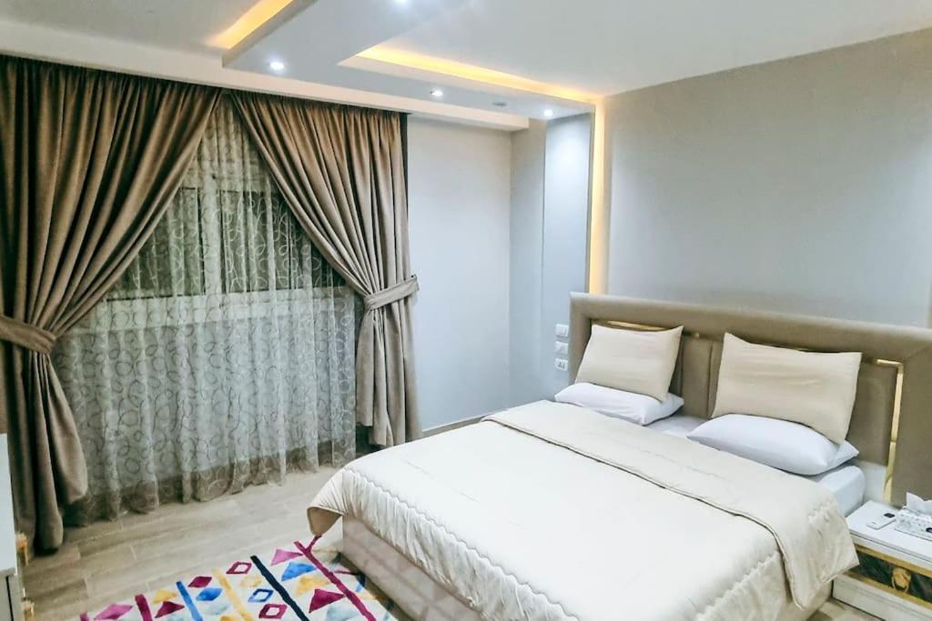 Luxury Vip Apartment カイロ エクステリア 写真